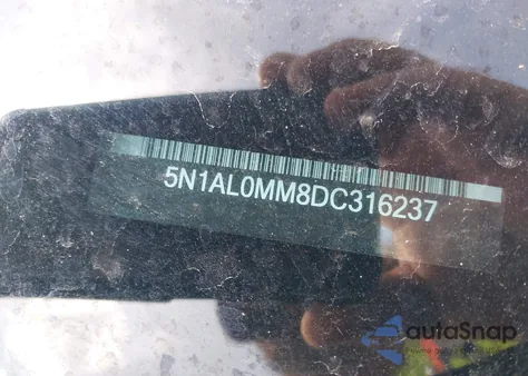 2013 Infiniti Jx35 z USA, uszkodzony, nr VIN 5N1AL0MM8DC316237